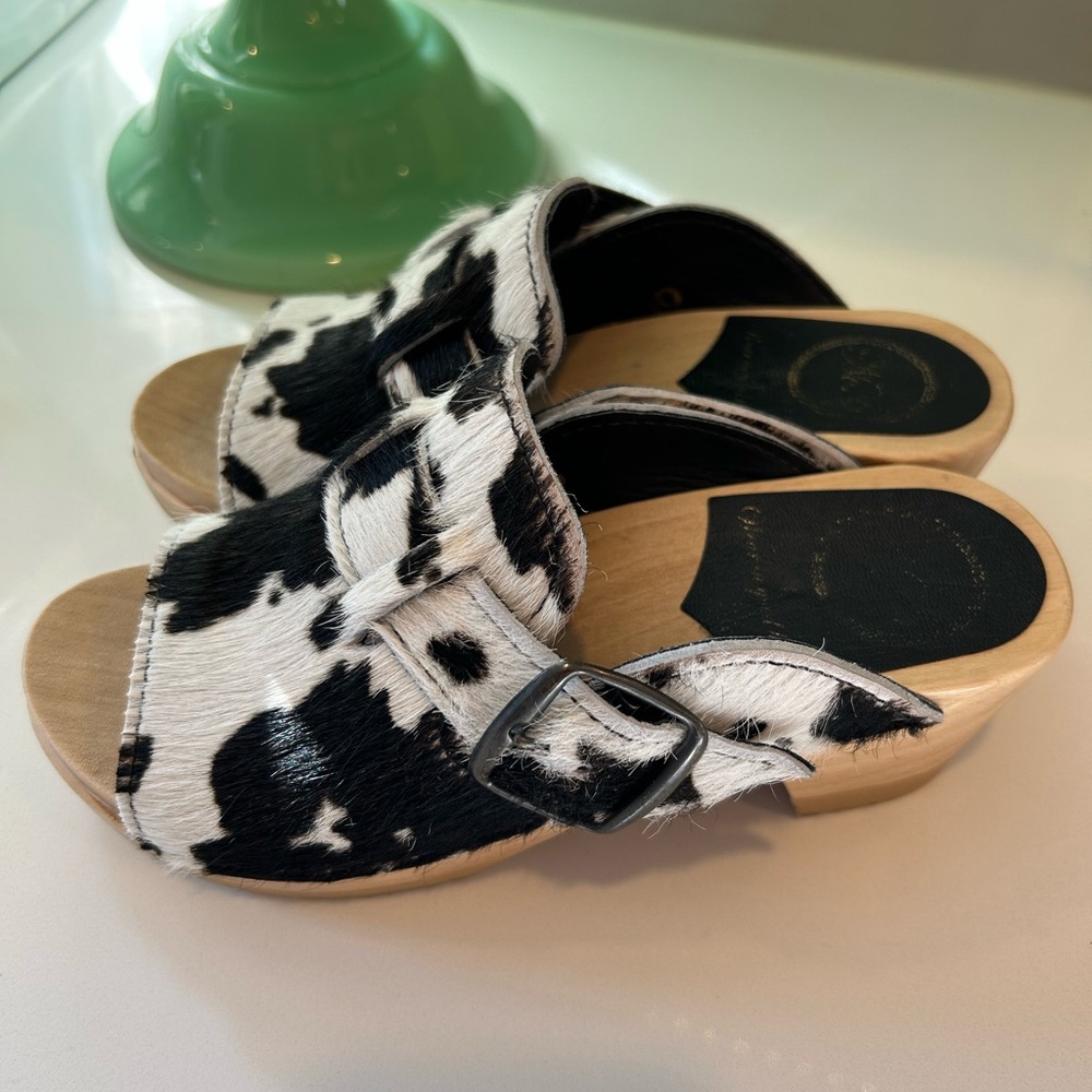 No. 6 Store Cow Print Slides W5